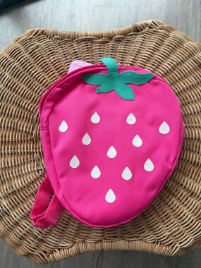 Tommy Bahama Pink Strawberry Kids 🍓 Backpack with Green Leaf - NWT Misure in pic